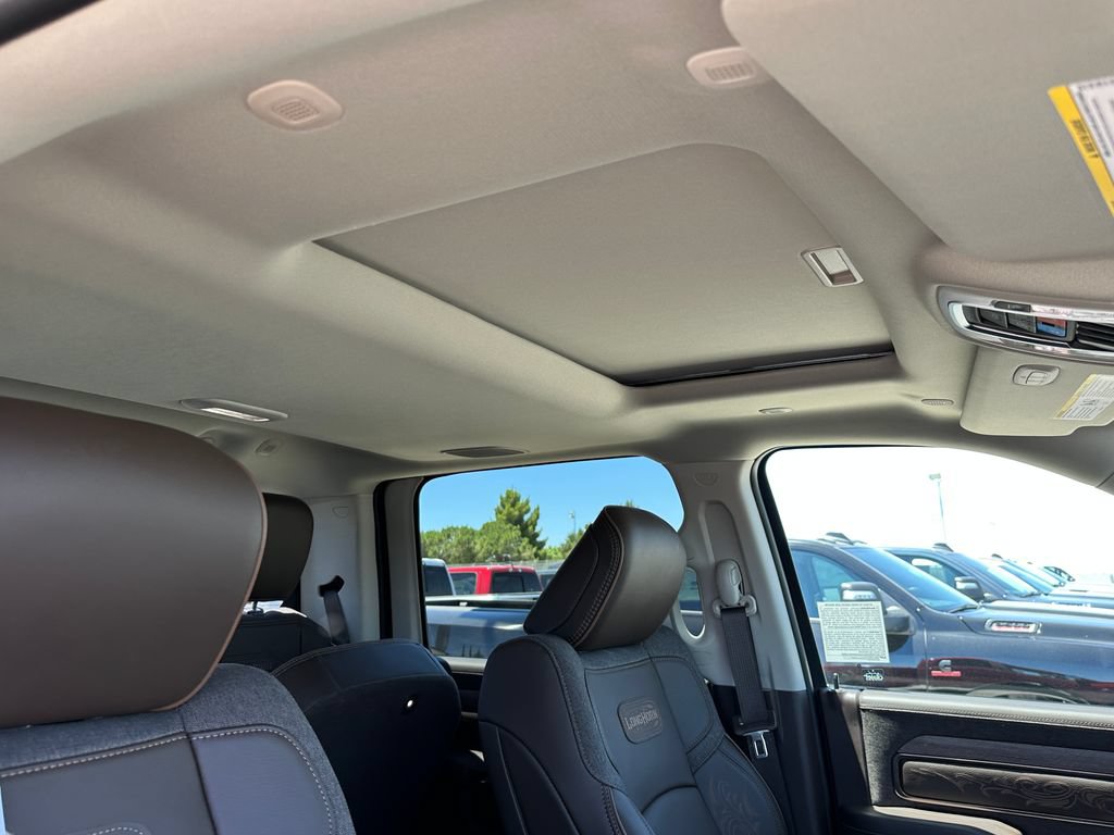 New 2026 RAM 2500 Limited AWD/4WD image 16