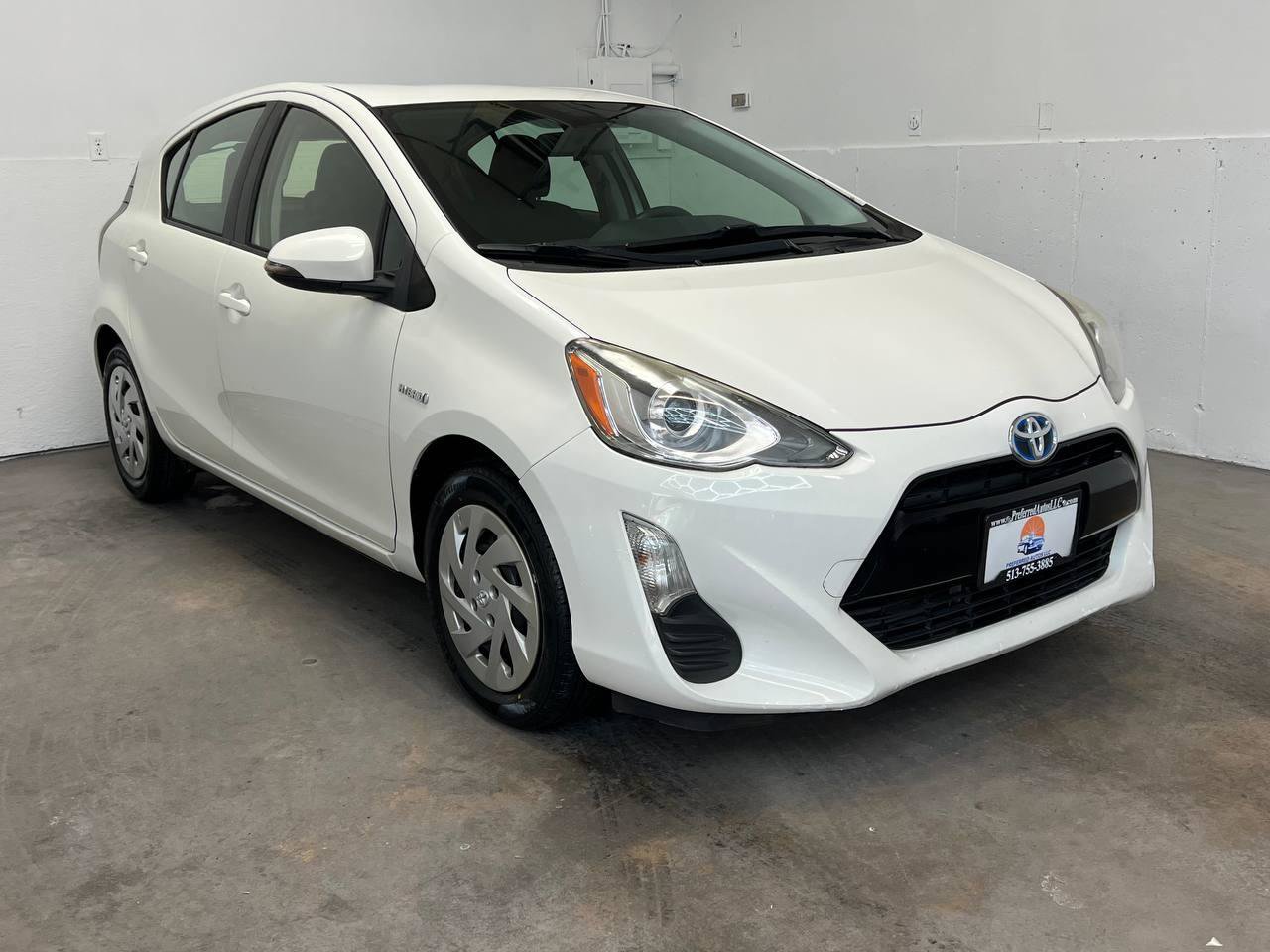 Used 2016 Toyota Prius C Two FWD image 3