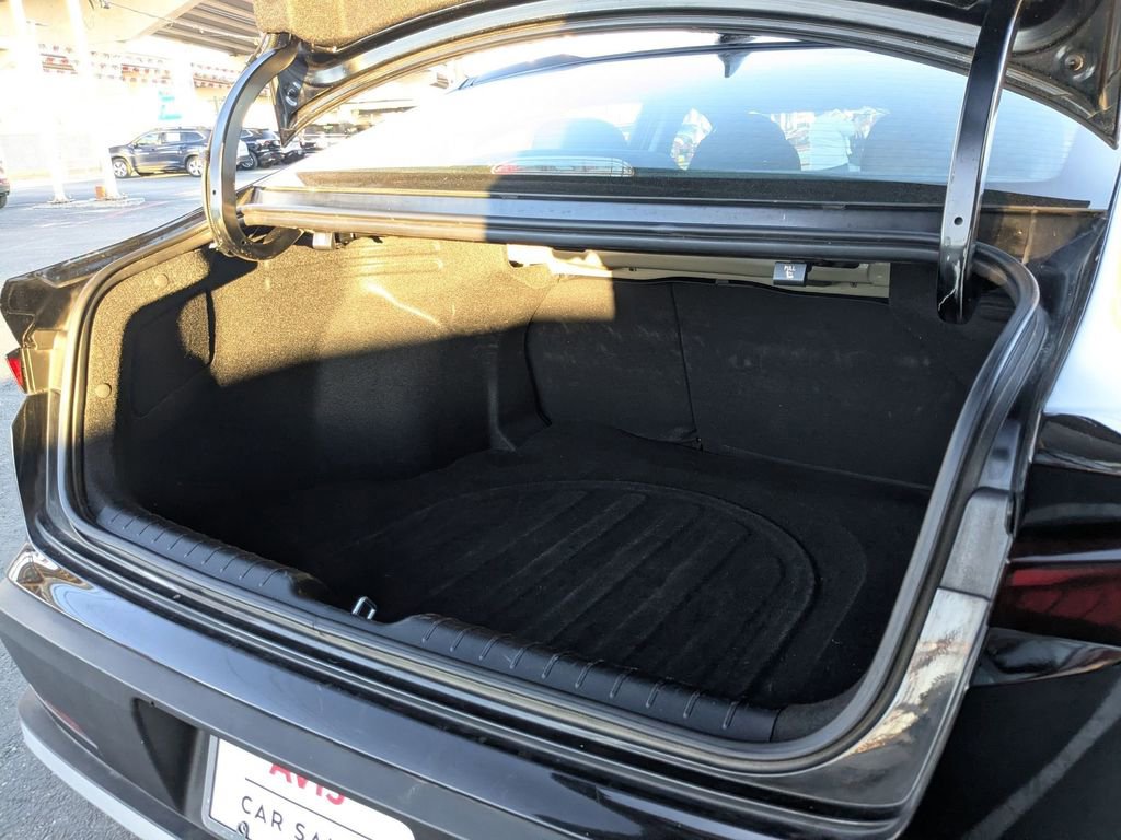 Used 2025 Kia K4 LXS image 27