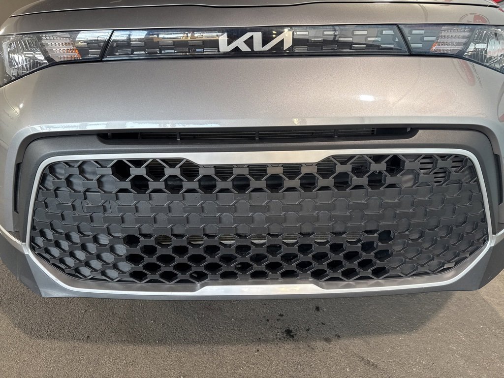 Used 2024 Kia Soul S image 12