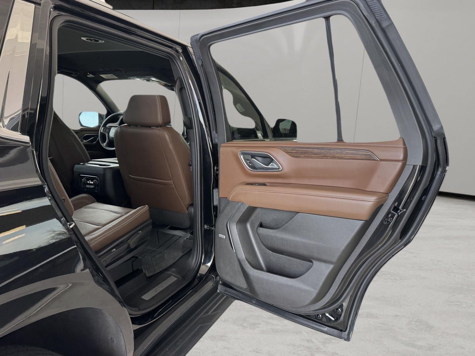 Used 2024 Chevrolet Tahoe High Country AWD/4WD image 32