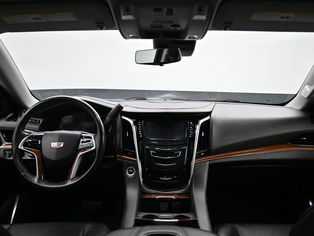 Used 2020 Cadillac Escalade Premium Luxury image 51