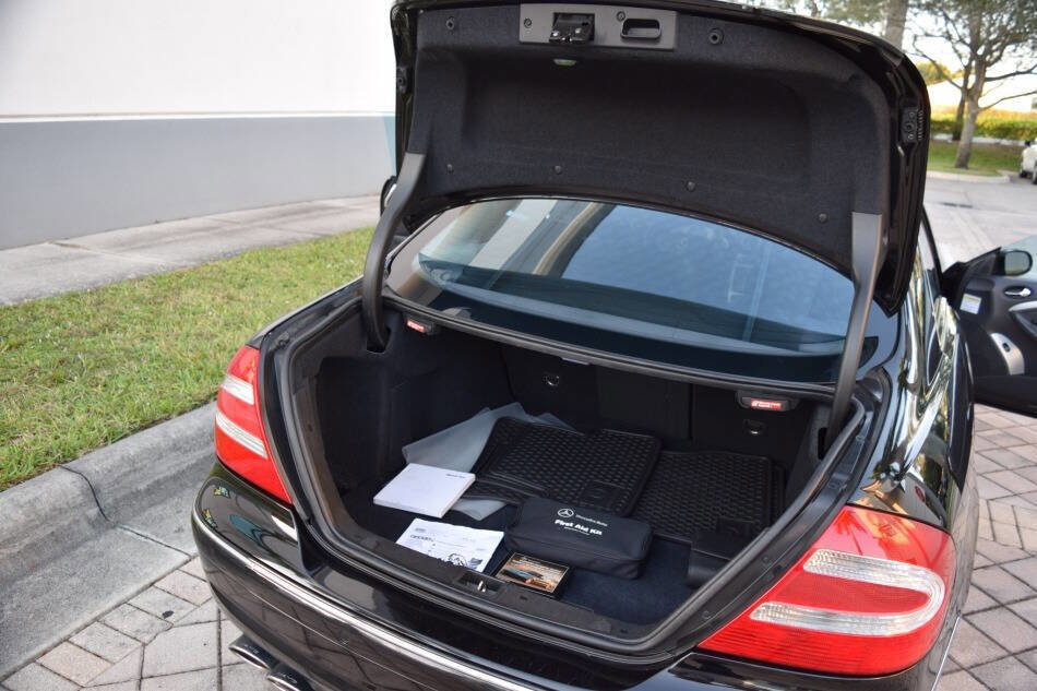 Used 2003 Mercedes-Benz CLK 55 AMG Coupe image 77