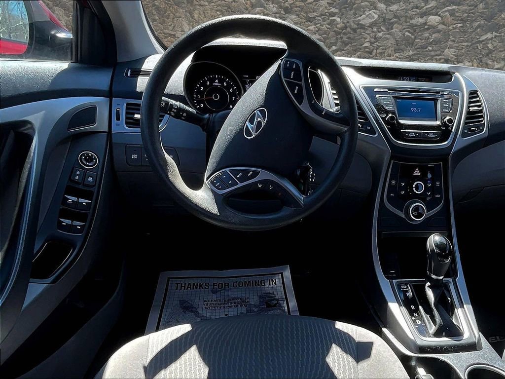 Used 2016 Hyundai Elantra SE w/ Option Group 02 image 5