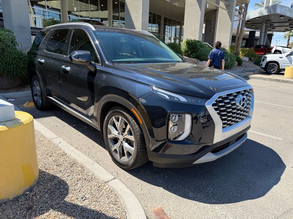 Used 2020 Hyundai Palisade SEL w/ Premium Package image 2