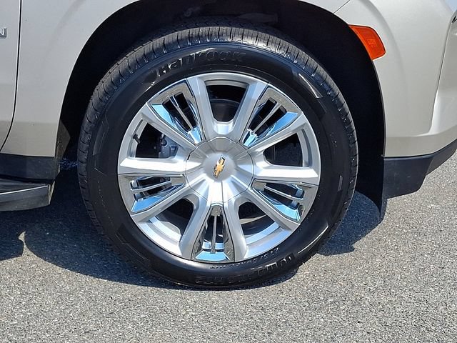 Certified 2021 Chevrolet Suburban High Country AWD/4WD image 8