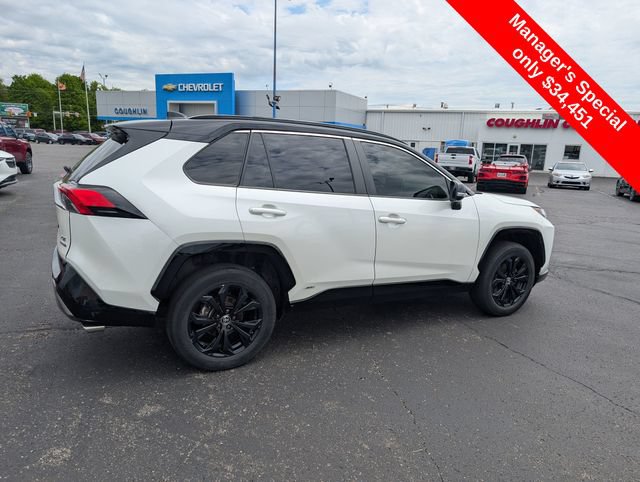 Used 2022 Toyota RAV4 XSE w/ XSE Grade Weather Package AWD/4WD image 9
