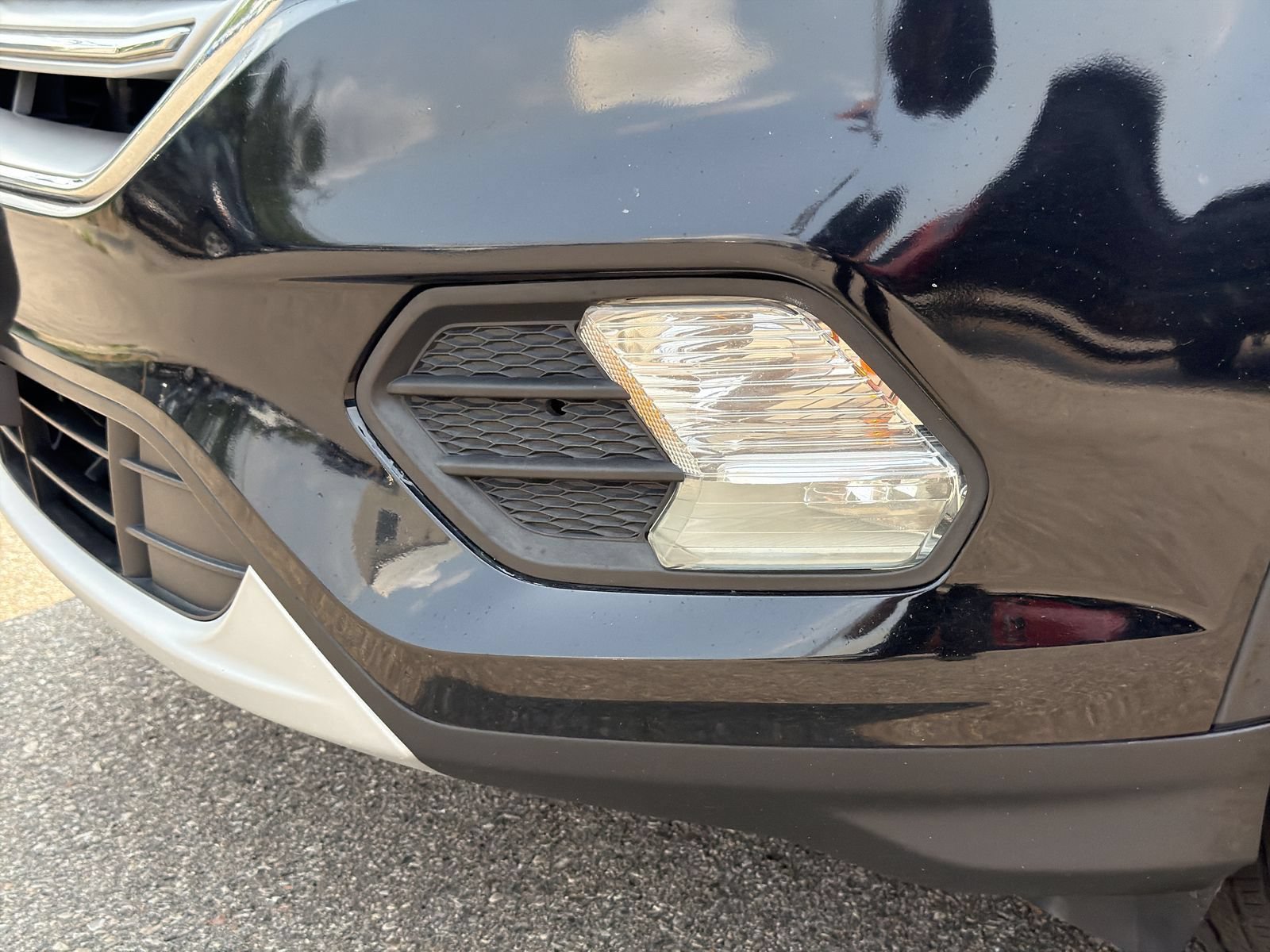 Used 2017 Ford Escape SE FWD image 12