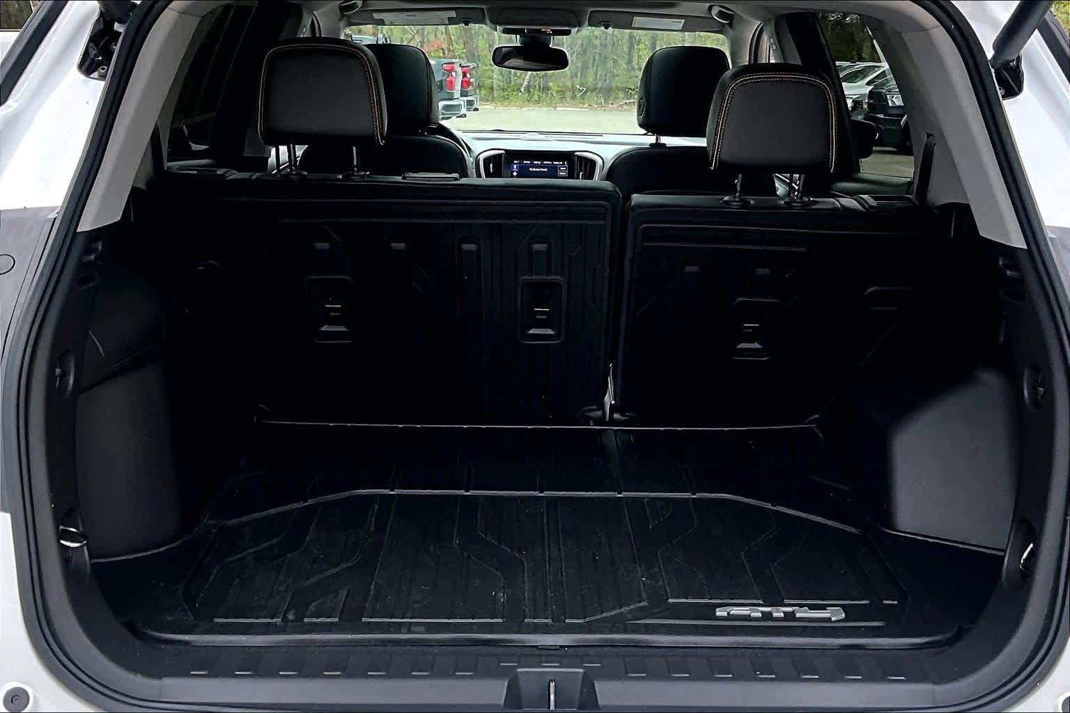 Used 2023 GMC Terrain AT4 w/ Infotainment Package II AWD/4WD image 31