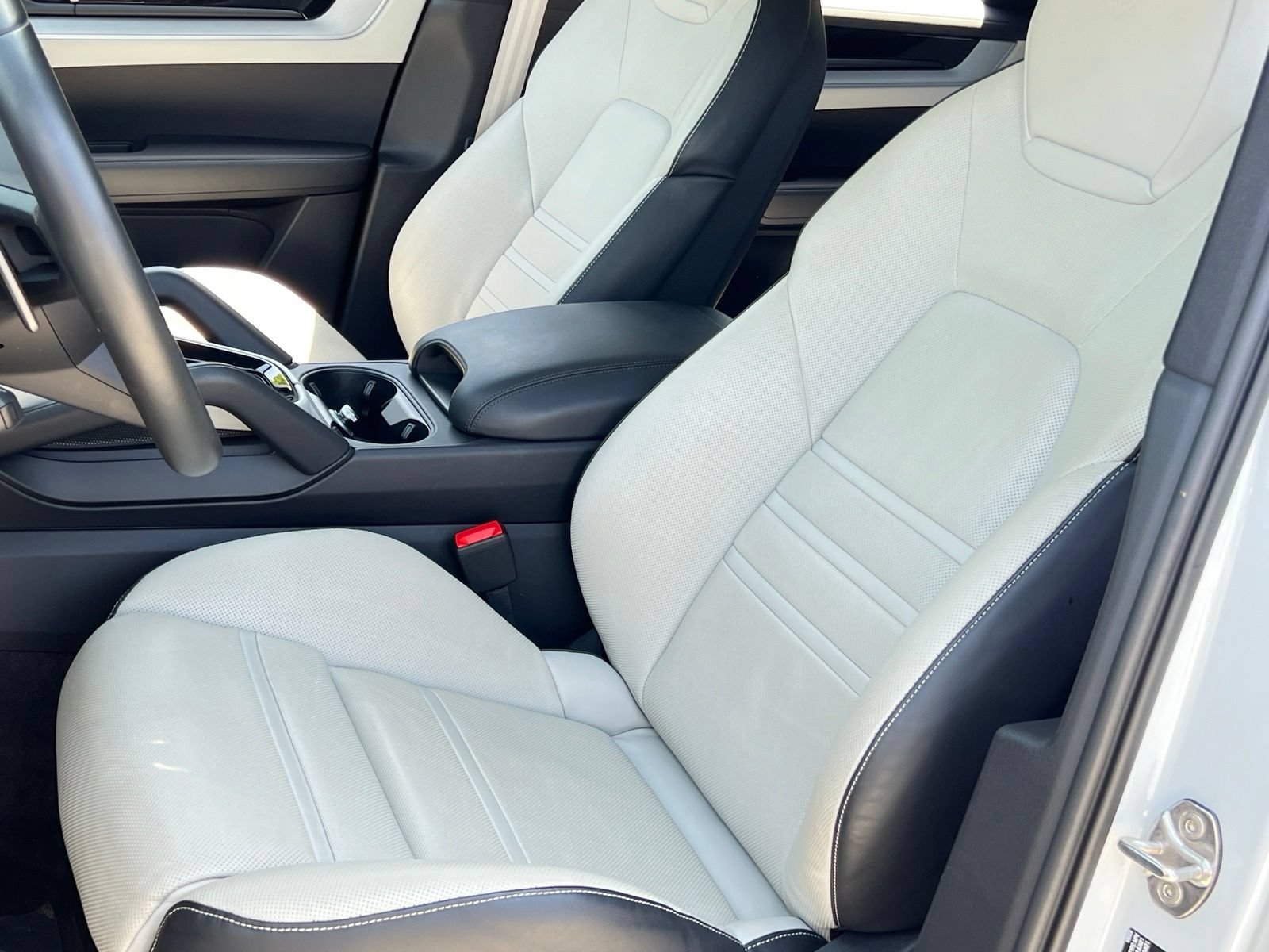 Certified 2024 Porsche Cayenne S AWD/4WD image 5