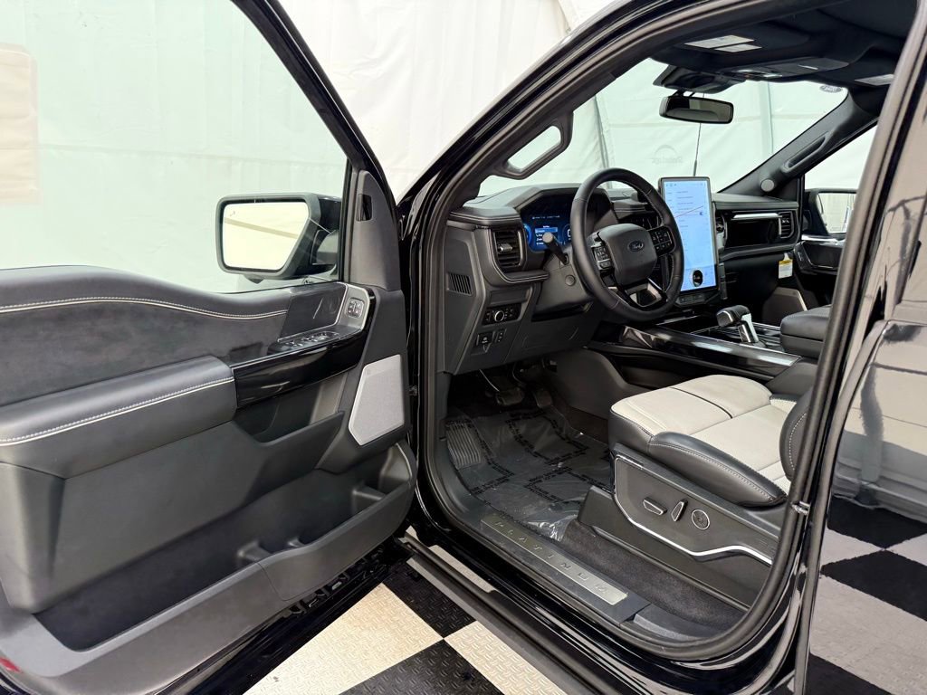 New 2025 Ford F150 Lightning Platinum image 33