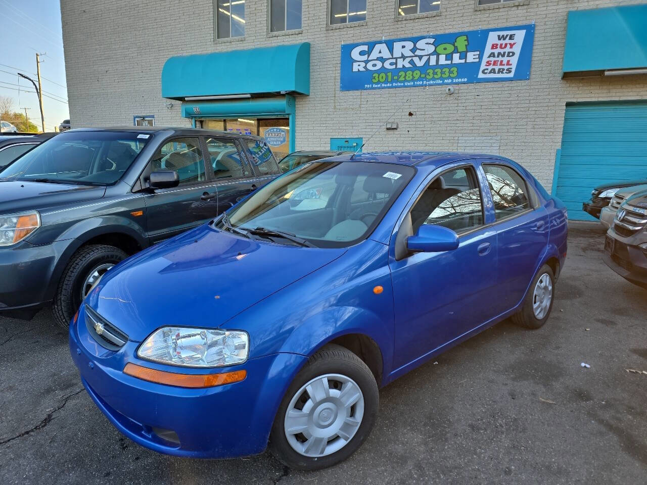 Used 2004 Chevrolet Aveo Base 4dr Sedan image 3
