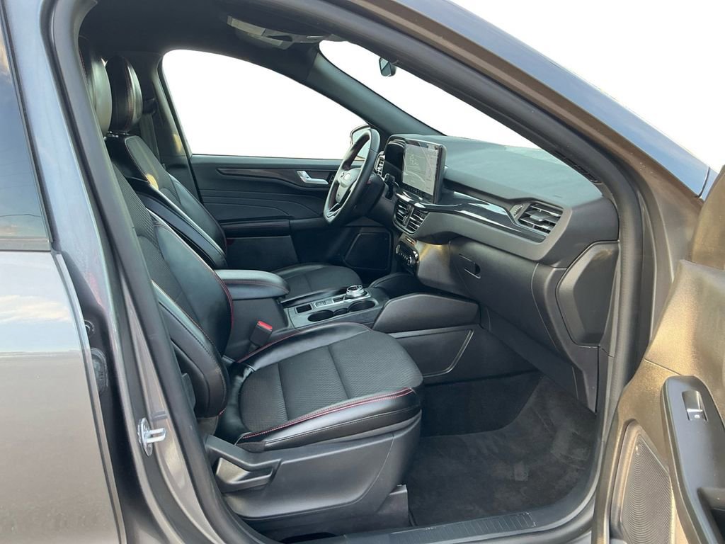 Used 2024 Ford Escape ST-Line w/ Tech Pack #1 FWD image 22