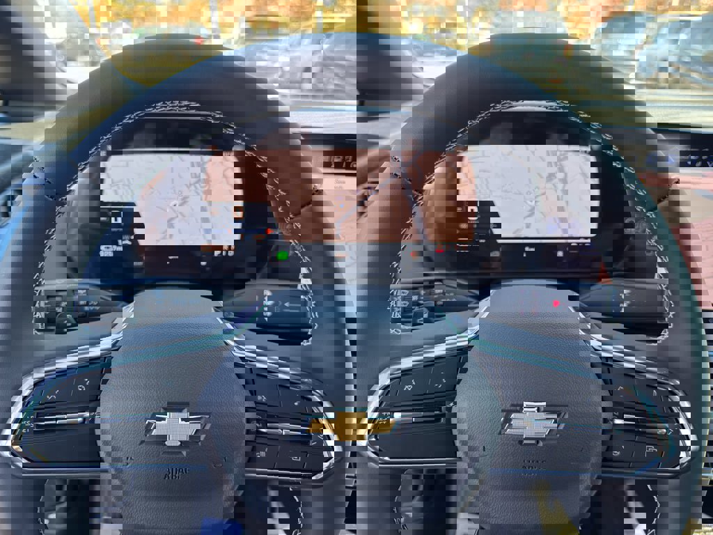 New 2026 Chevrolet Equinox EV LT image 23