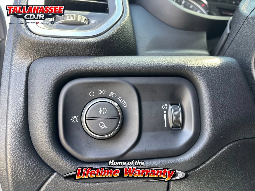 New 2026 RAM 3500 Big Horn AWD/4WD image 43