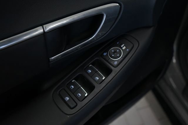 Used 2023 Hyundai Sonata SEL w/ Winter Weather Package image 19