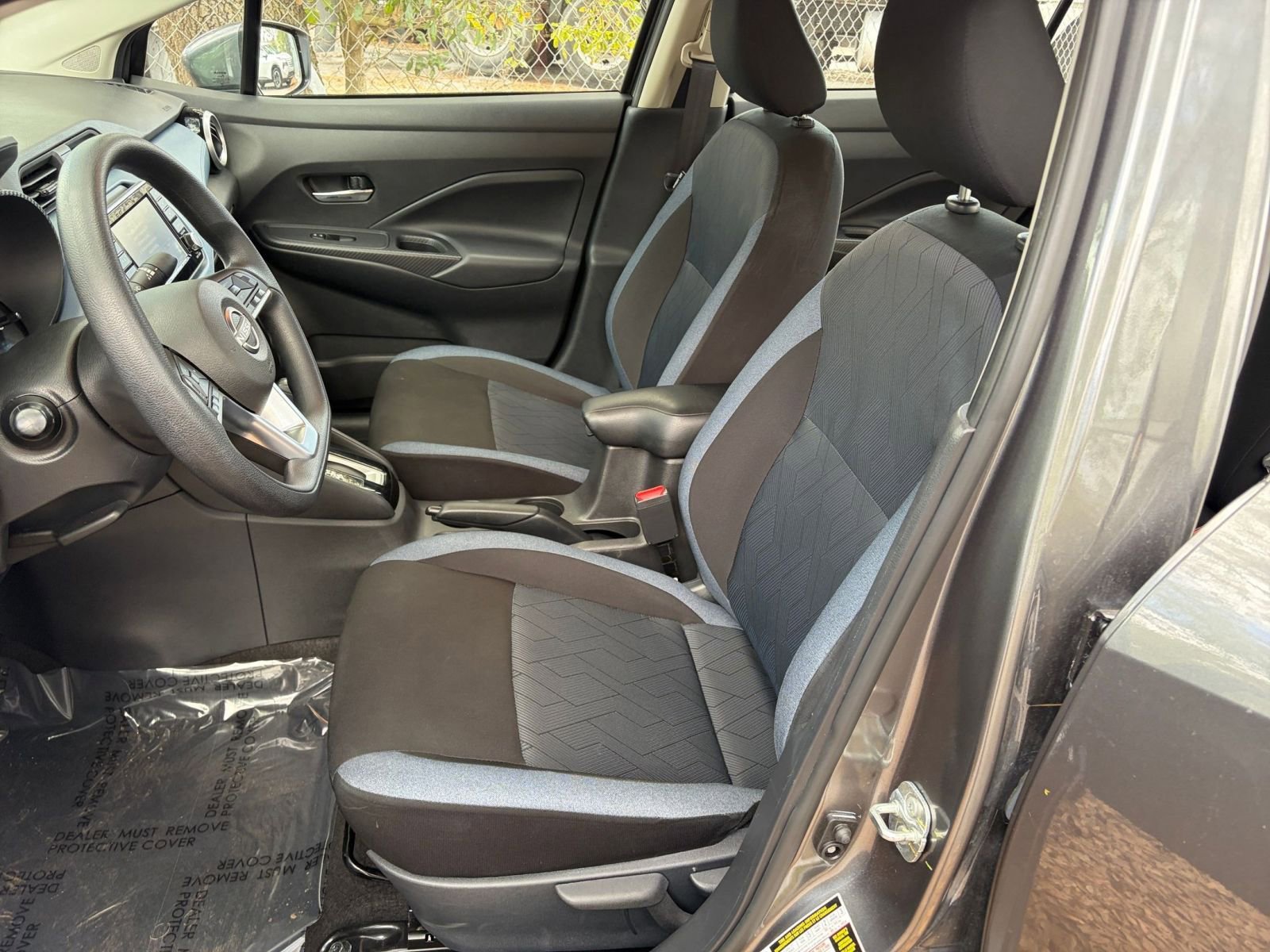 Used 2025 Nissan Versa SV FWD image 27