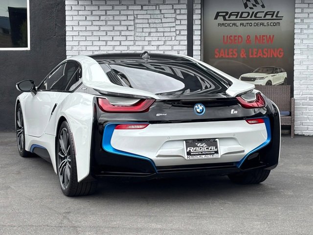 Used 2019 BMW i8 Coupe AWD/4WD image 22