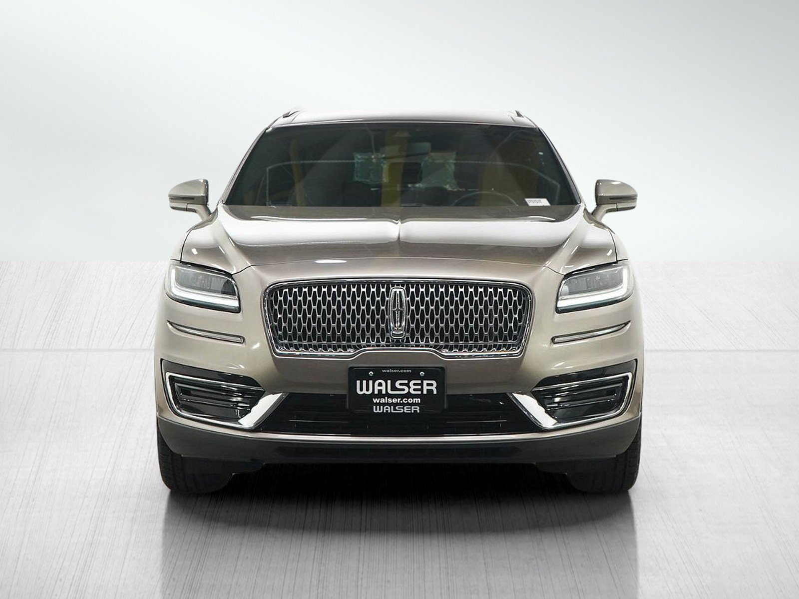 Used 2020 Lincoln Nautilus Premier AWD/4WD image 11