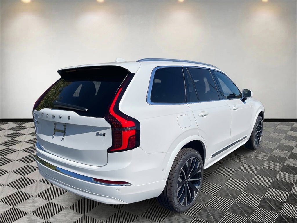 New 2026 Volvo XC90 B6 Ultra image 3
