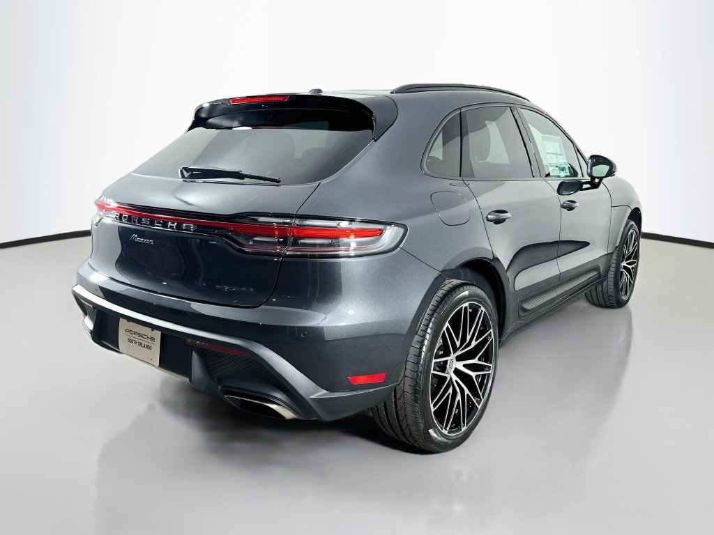 Certified 2026 Porsche Macan AWD/4WD image 9