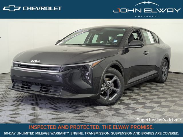 Used 2025 Kia K4 LXS image 1