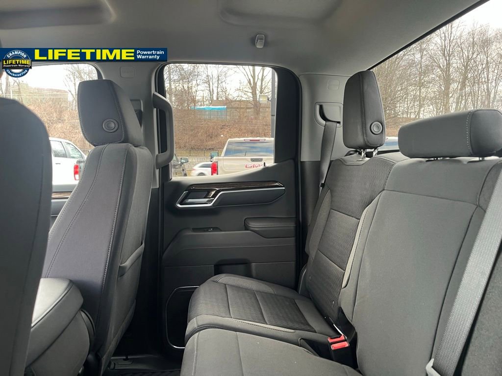 Used 2025 GMC Sierra 1500 Elevation image 22