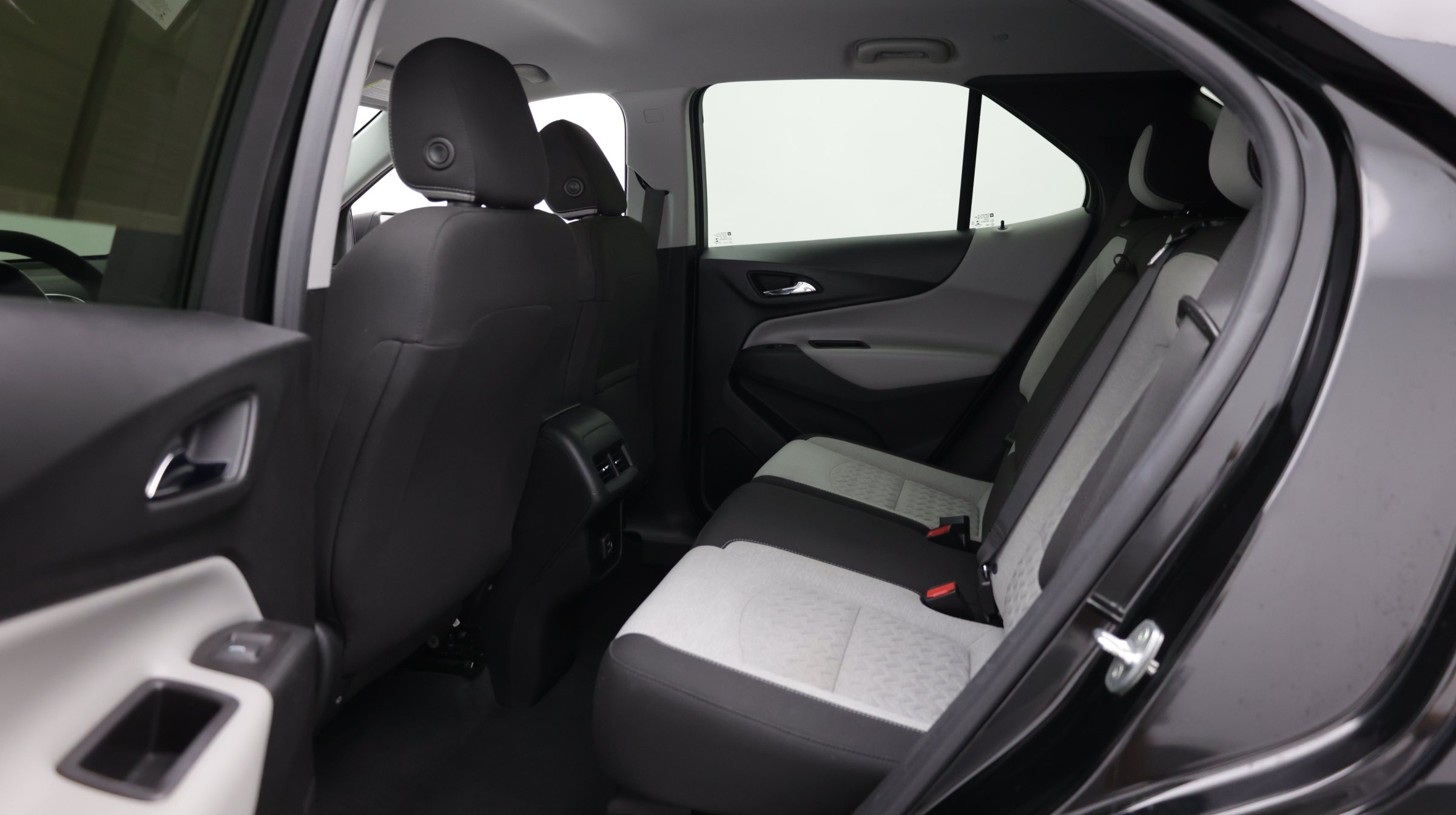 Used 2022 Chevrolet Equinox LS AWD/4WD image 27