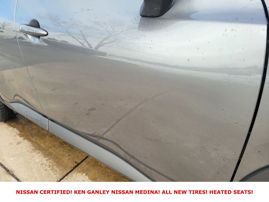 Certified 2025 Nissan Pathfinder SV image 13