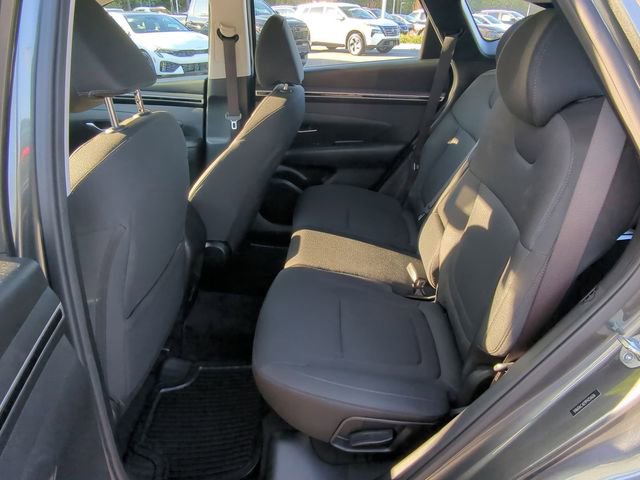 Used 2023 Hyundai Tucson SE image 32