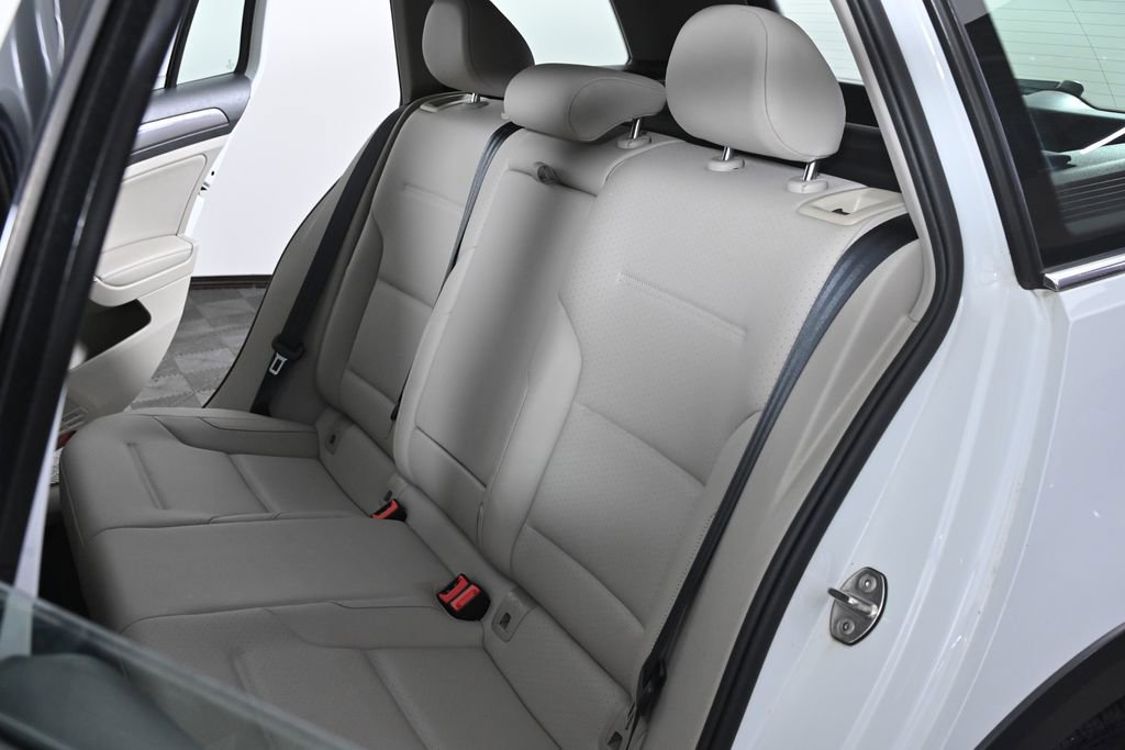 Used 2019 Volkswagen Golf Alltrack SE image 26