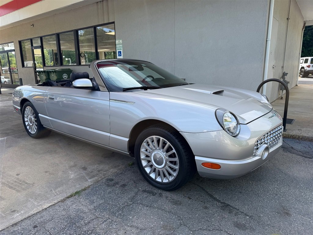 Used 2005 Ford Thunderbird RWD image 1