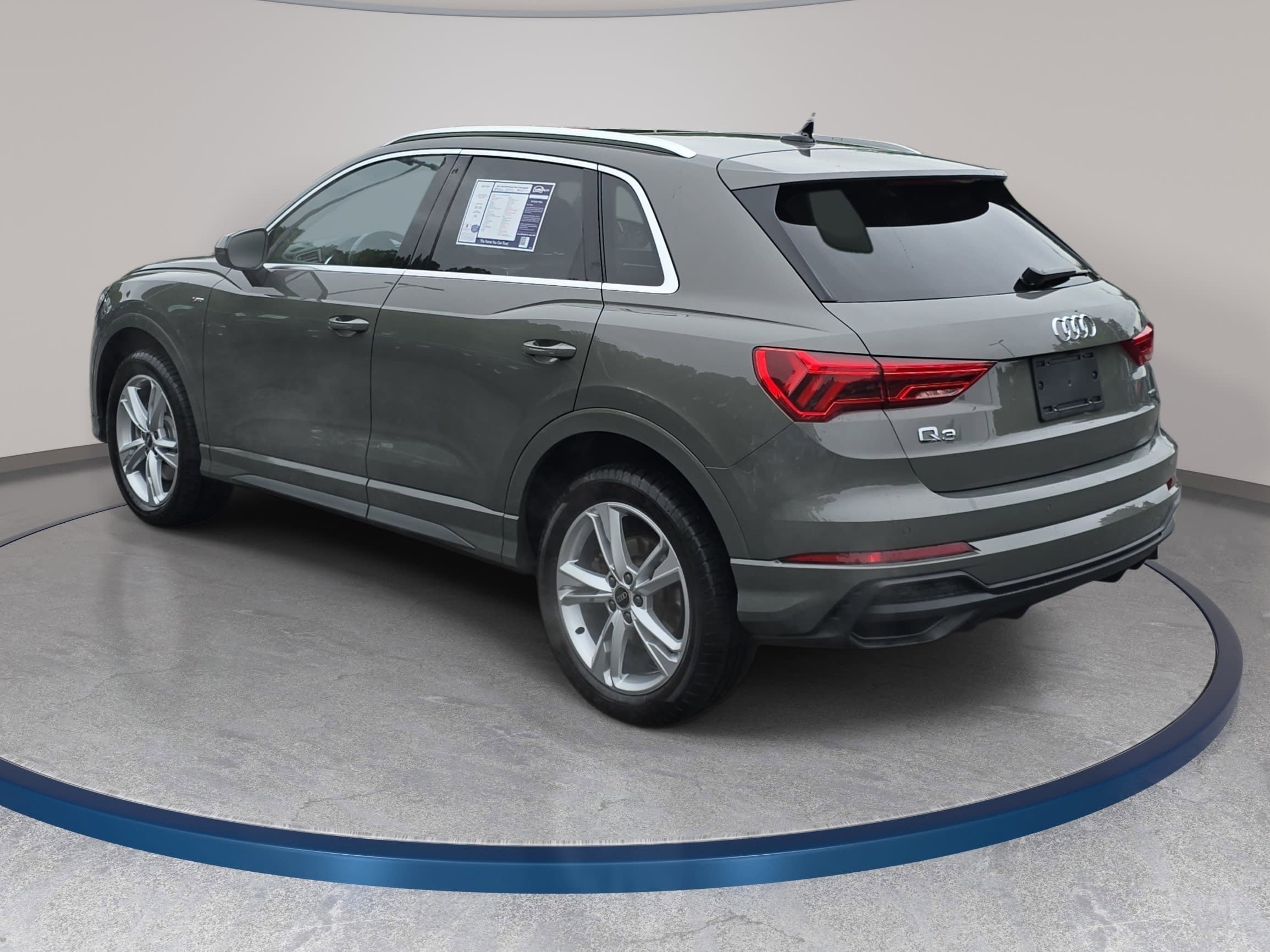 Used 2023 Audi Q3 2.0T Premium Plus w/ Premium Plus Package AWD/4WD image 7