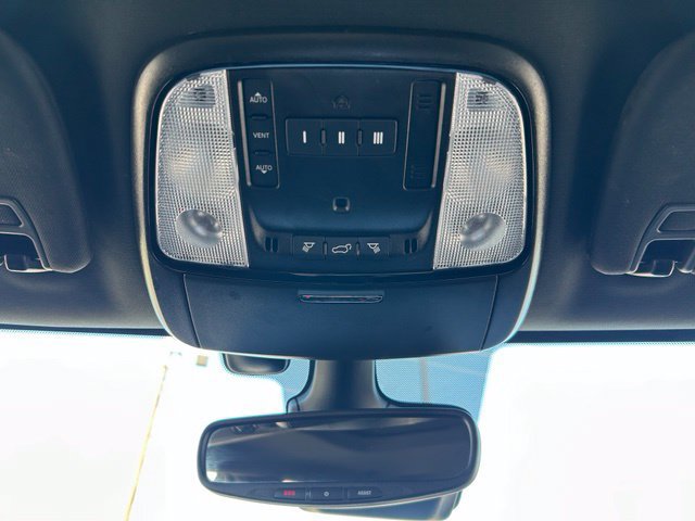 Used 2025 Dodge Durango GT AWD/4WD image 15