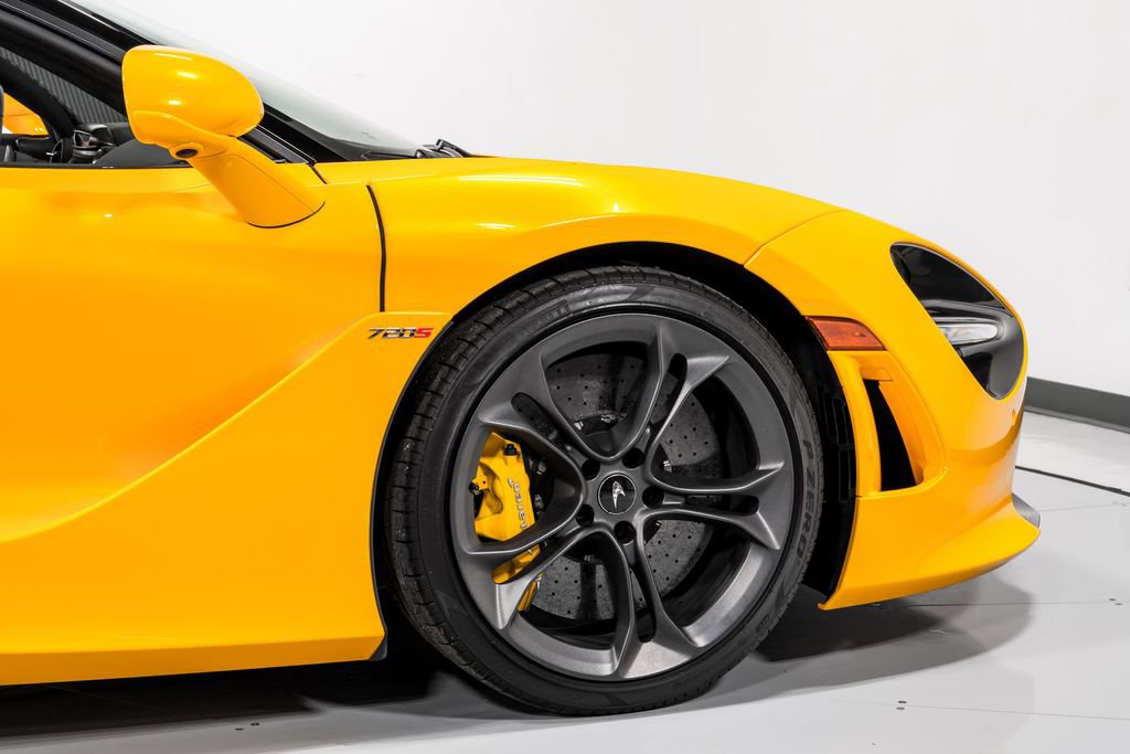 Used 2022 McLaren 720S Spider image 46