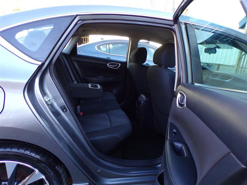 Used 2019 Nissan Sentra SR image 22