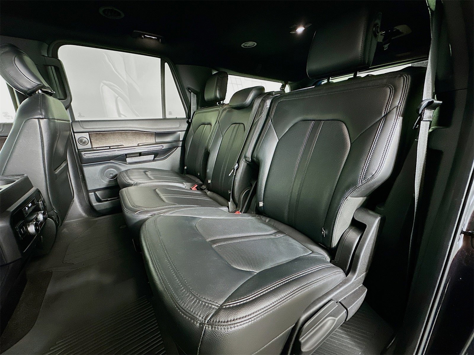 Used 2020 Ford Expedition Max Limited image 25