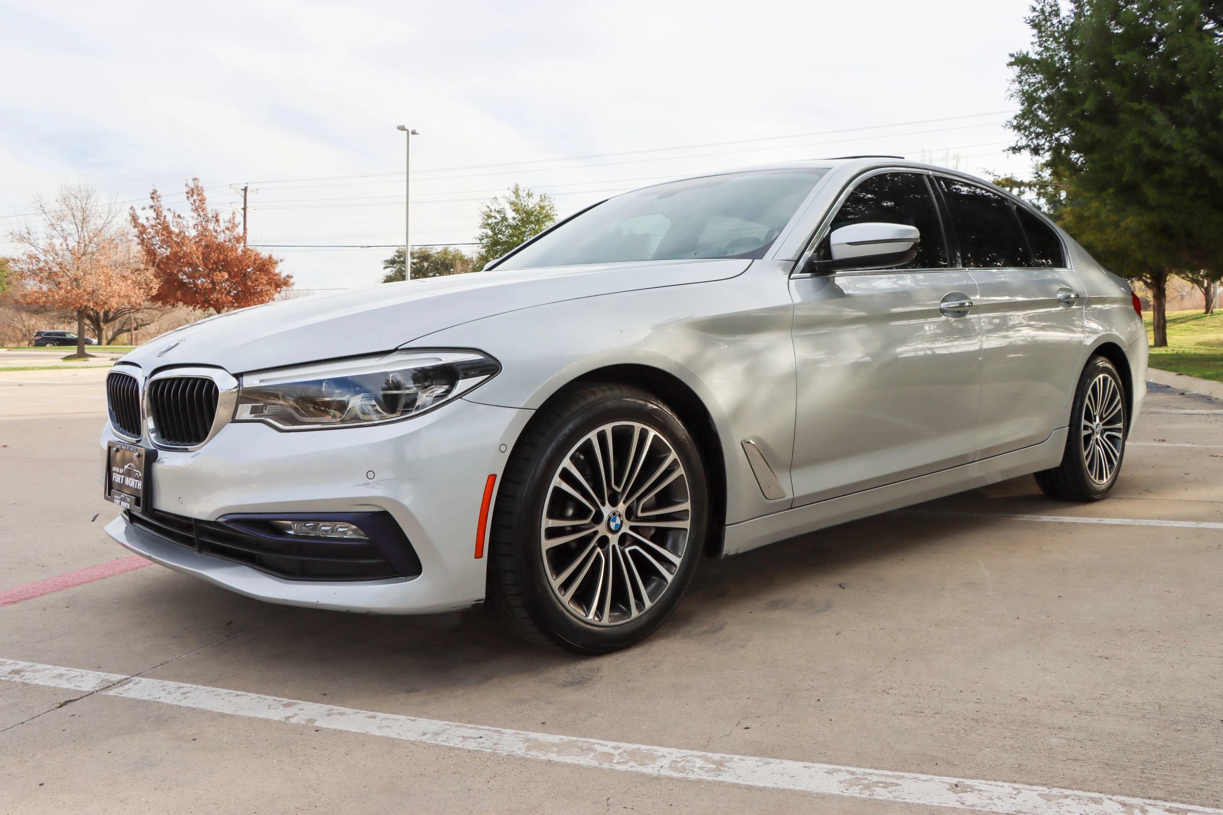 Used 2017 BMW 540i xDrive AWD/4WD image 3