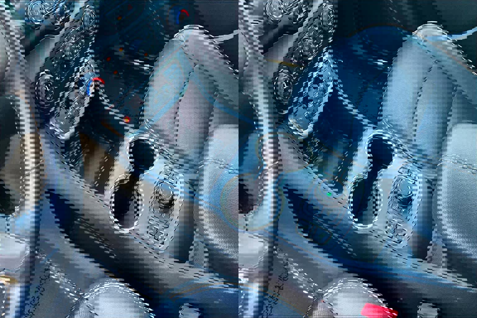 Used 2022 GMC Terrain AT4 image 16