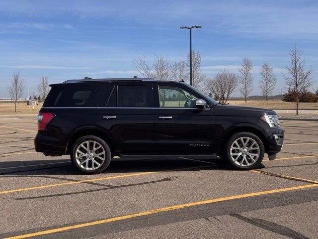 Used 2019 Ford Expedition Platinum AWD/4WD image 2