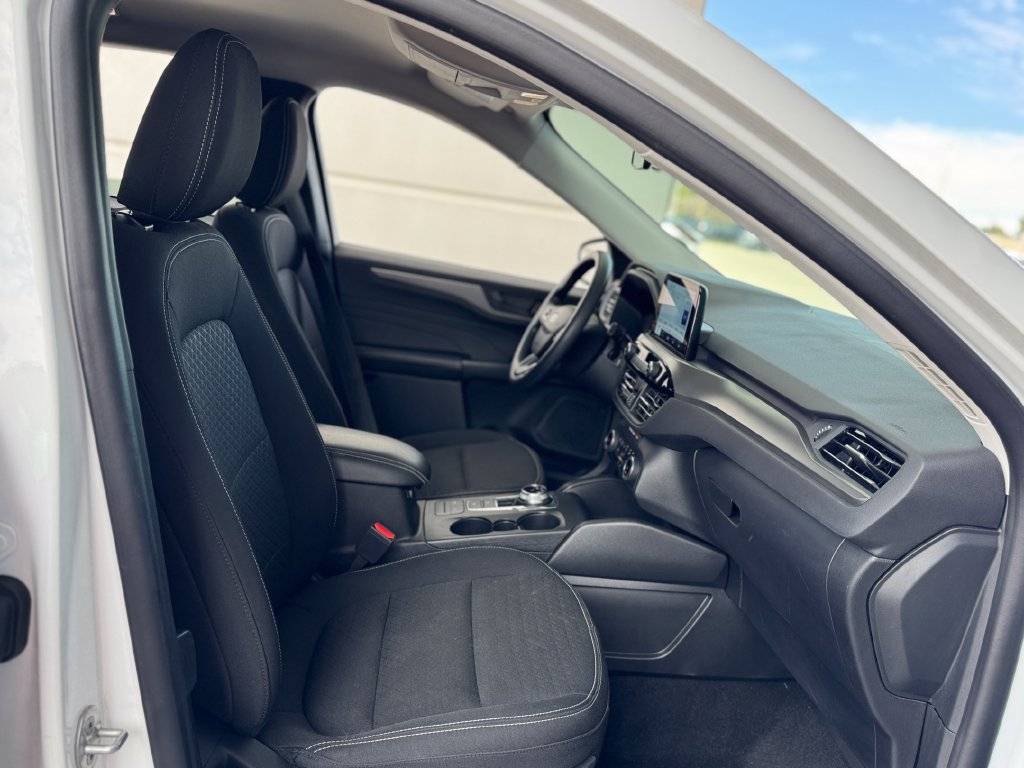 Used 2025 Ford Escape Active FWD image 27