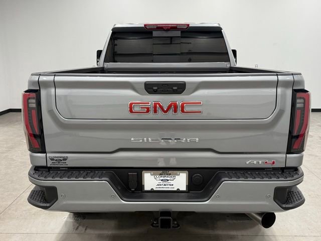 Used 2025 GMC Sierra 2500 AT4 w/ AT4 Premium Plus Package image 9