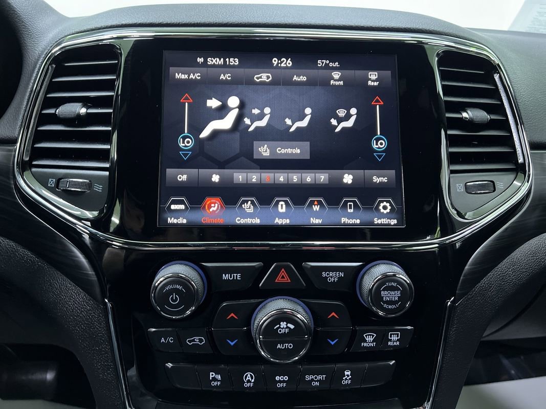 Used 2020 Jeep Grand Cherokee Altitude AWD/4WD image 24
