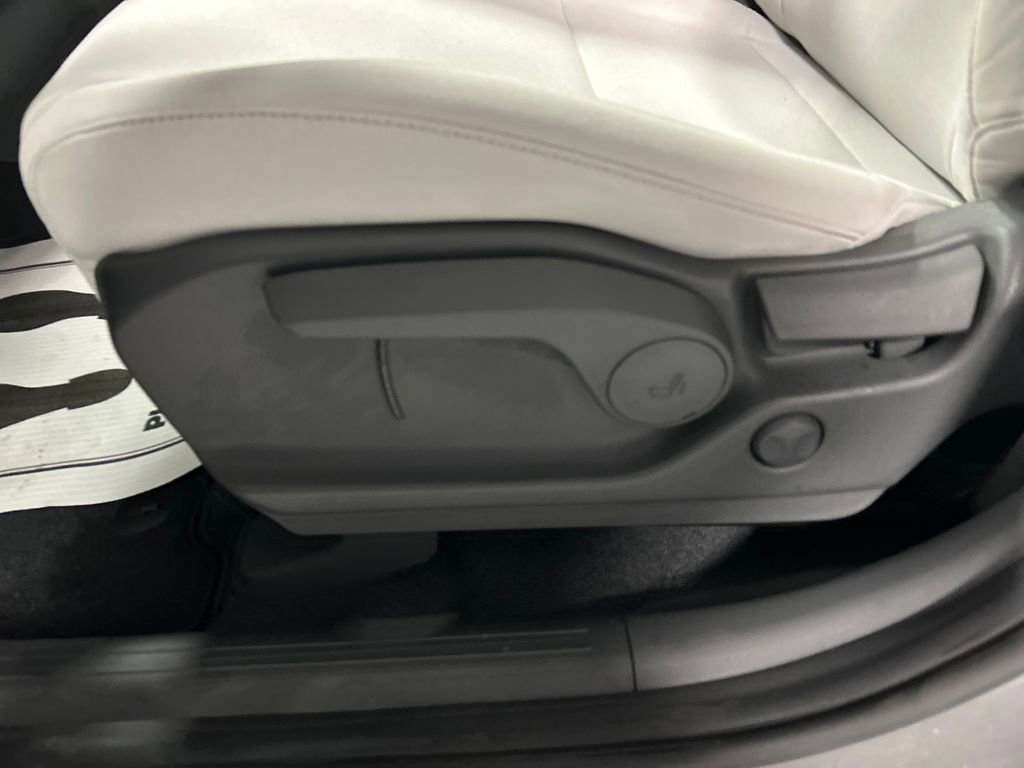 Used 2026 Hyundai Santa Fe SE image 11