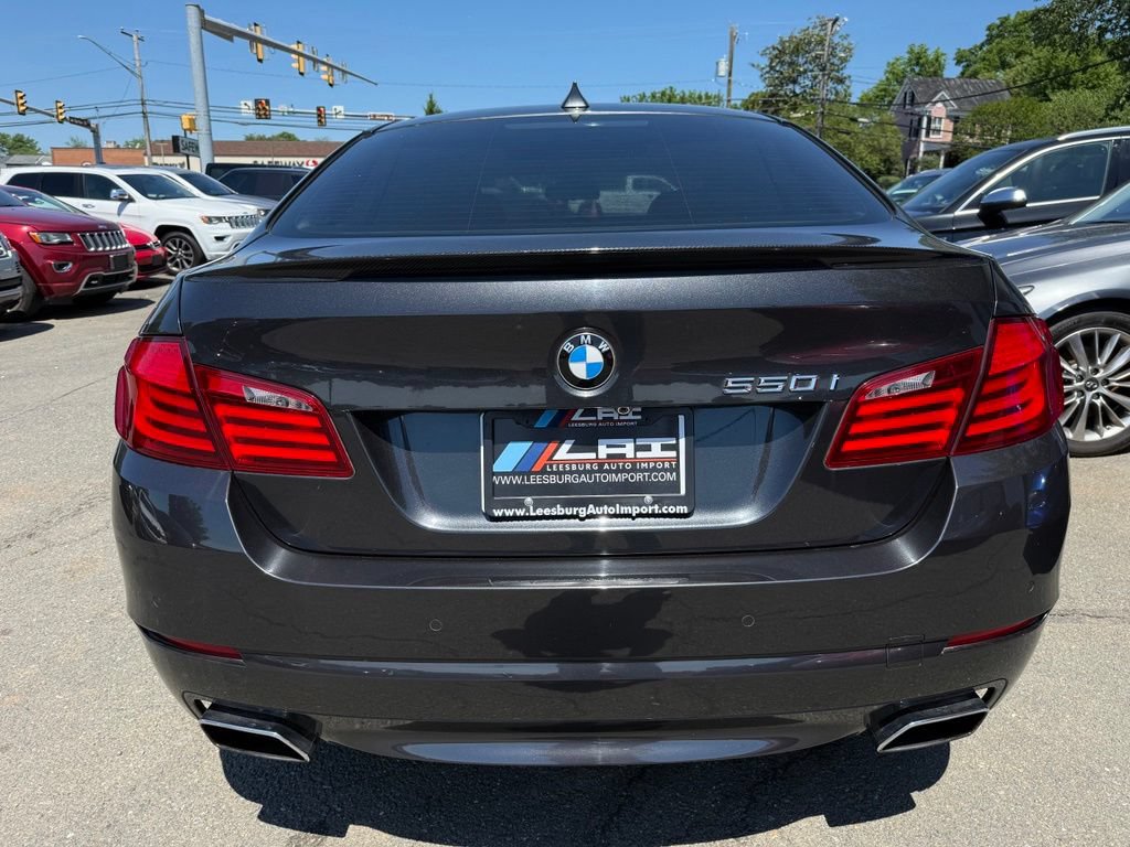 Used 2011 BMW 550i xDrive Sedan AWD/4WD image 7