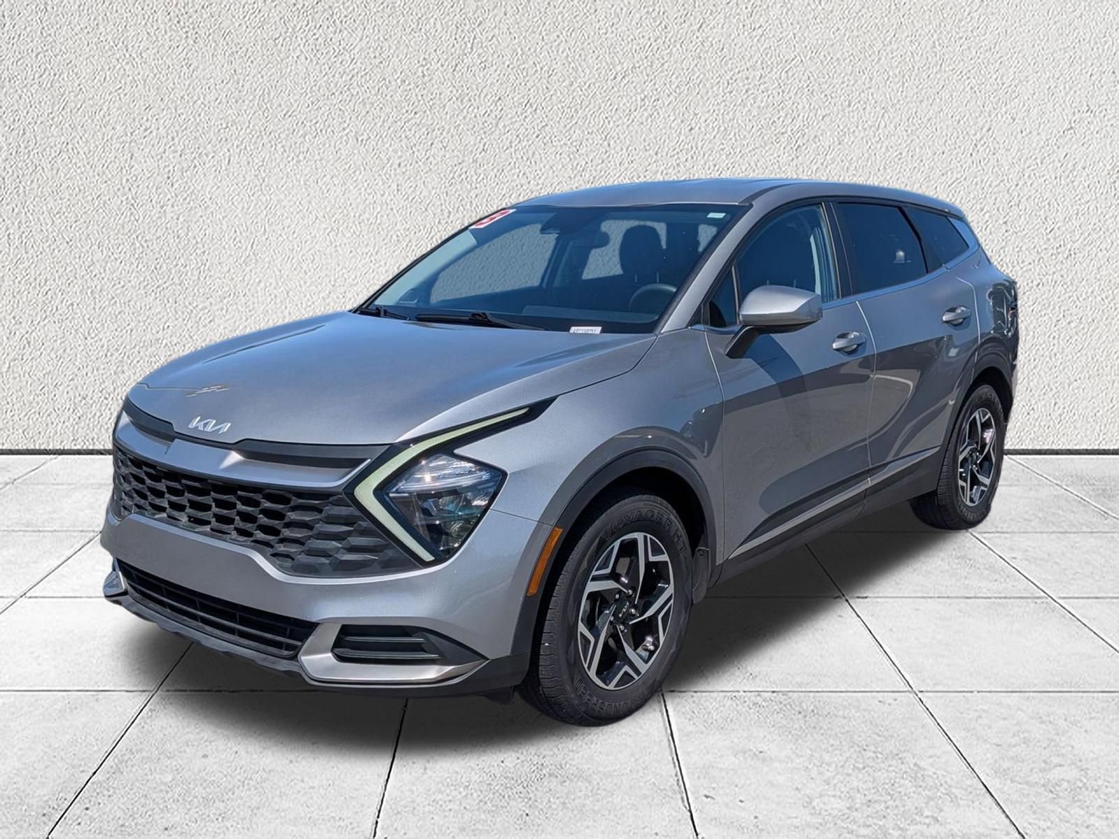 Used 2023 Kia Sportage LX FWD image 7