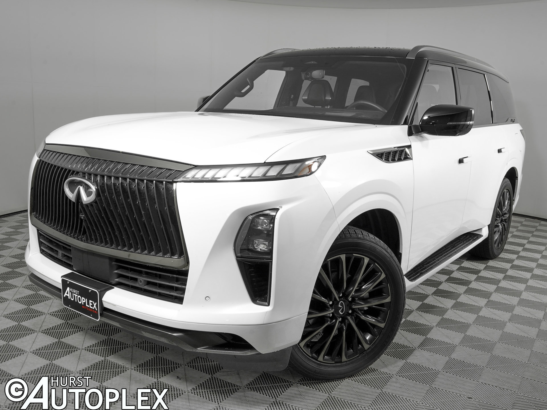 Used 2025 INFINITI QX80 Autograph