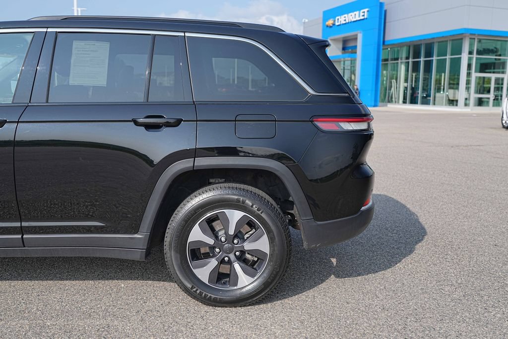 Used 2024 Jeep Grand Cherokee Limited 4xe AWD/4WD image 12