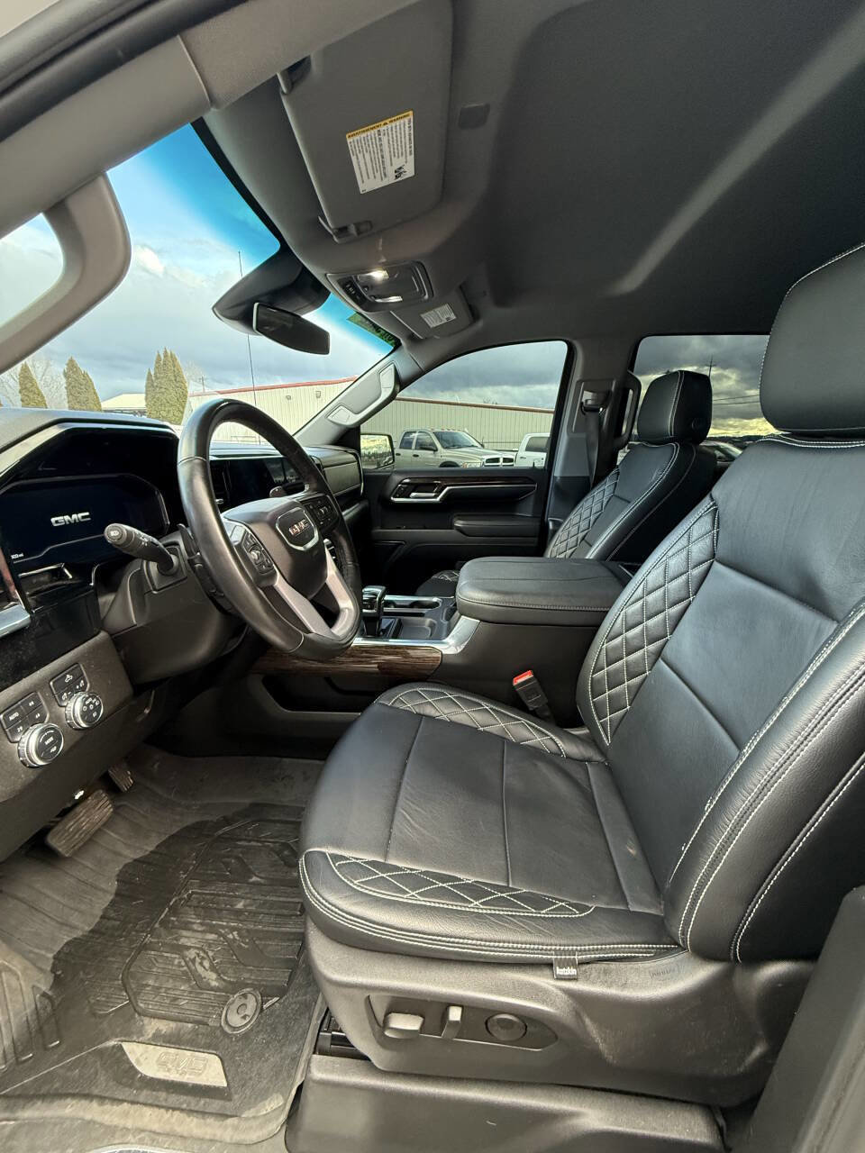 Used 2024 GMC Sierra 1500 Elevation image 19