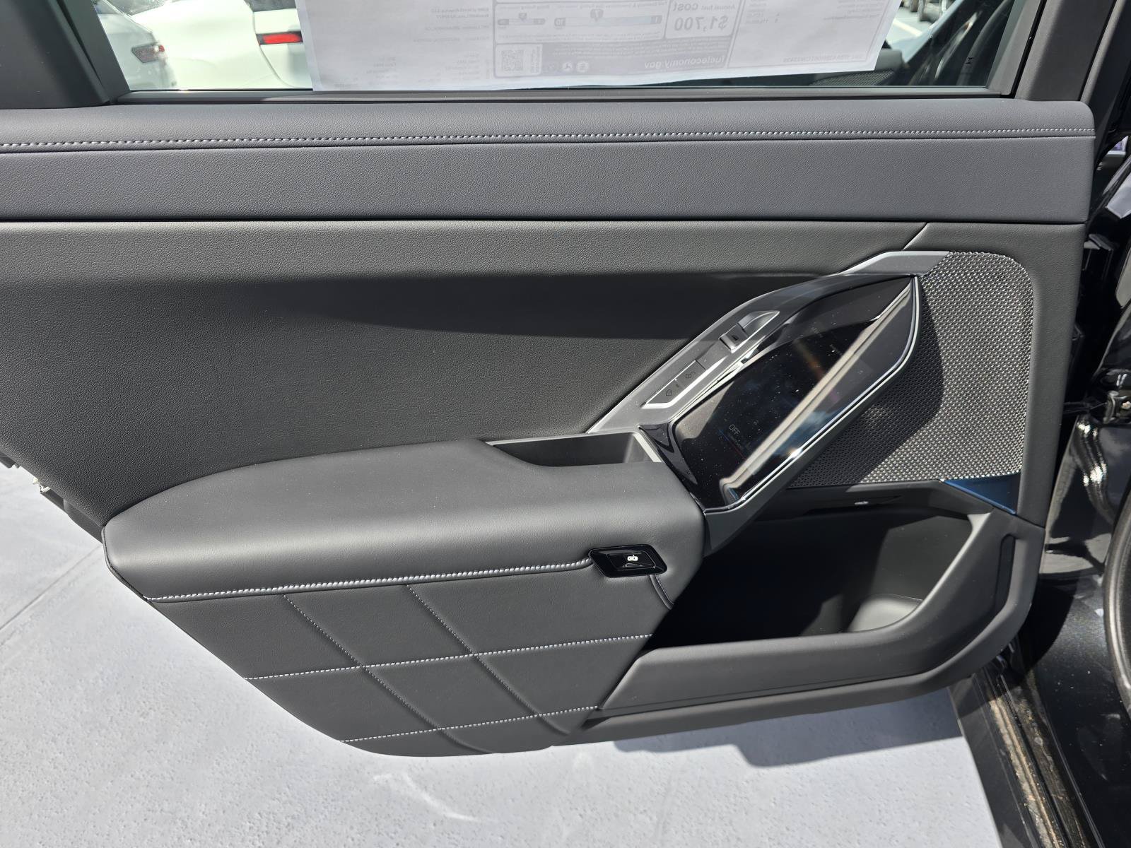 New 2026 BMW 750e xDrive AWD/4WD image 13